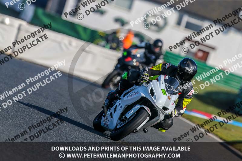 PJM Wedding Photography;enduro digital images;event digital images;eventdigitalimages;mallory park;mallory park photographs;mallory park trackday;mallory park trackday photographs;no limits trackdays;peter wileman photography;racing digital images;trackday digital images;trackday photos